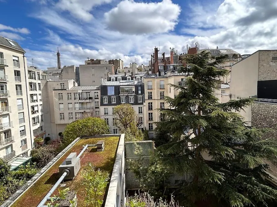 Vue Tour Eiffel - Calme & Chic Apartment Paris